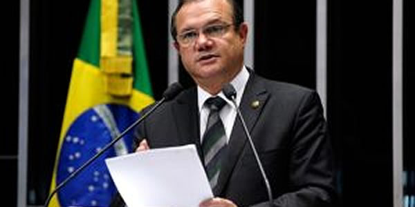 Senador ressalta os avanços tecnológicos das tvs legislativas em todo o país