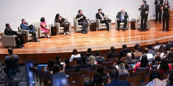 Seminário Regional Promoção e Defesa da Cidadania realizado pela UNALE em Brasília contou com ministros do atual governo brasileiro