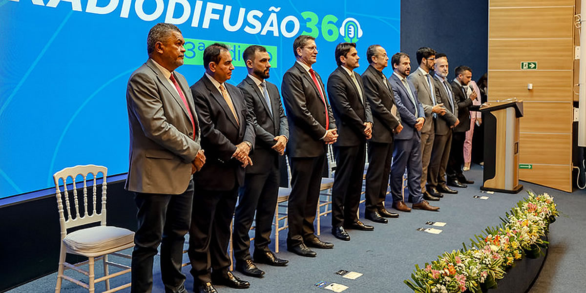 Ministério das Comunicações faz anúncios históricos para a radiodifusão